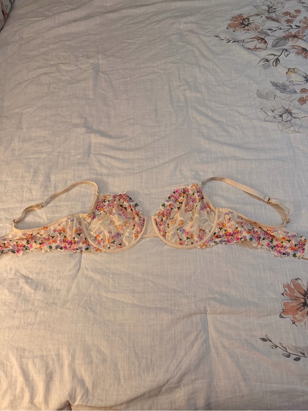 Fenty Sheer Floral Embroidered Underwire Bra - Beige Pink